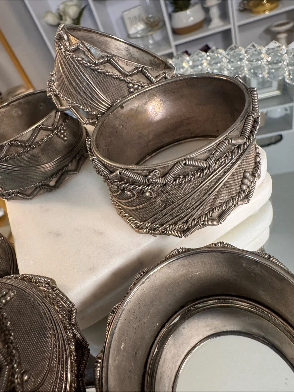 Set of 6 Vintage Ornate Victorian Filigree Napkin Rings - Silver Tone